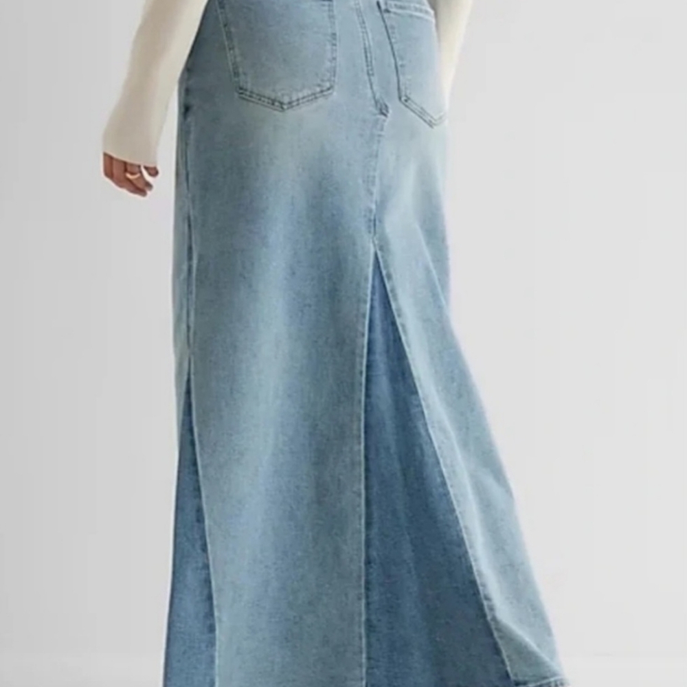 express maxi mermaid Jean skirt NWT SIZE 4